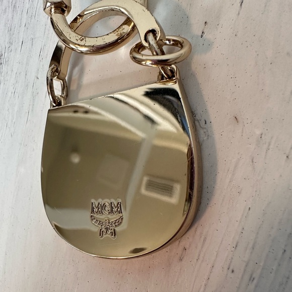 MCM Keychain - Picture 4 of 8
